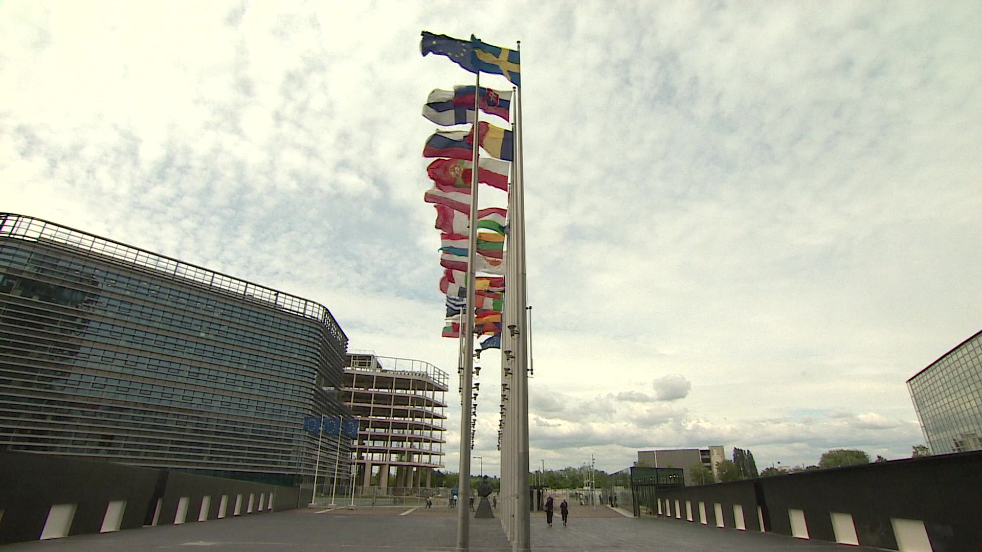 EP Plenary session (5-8/05): editing shots (exterior and interior shots of the EP)